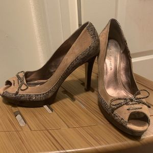 Marc Fisher heels size 10